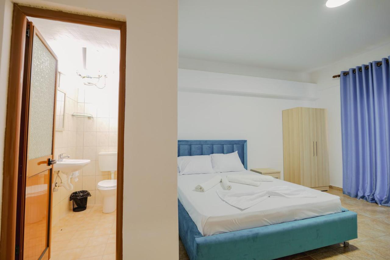 Mema Rooms Himare Esterno foto