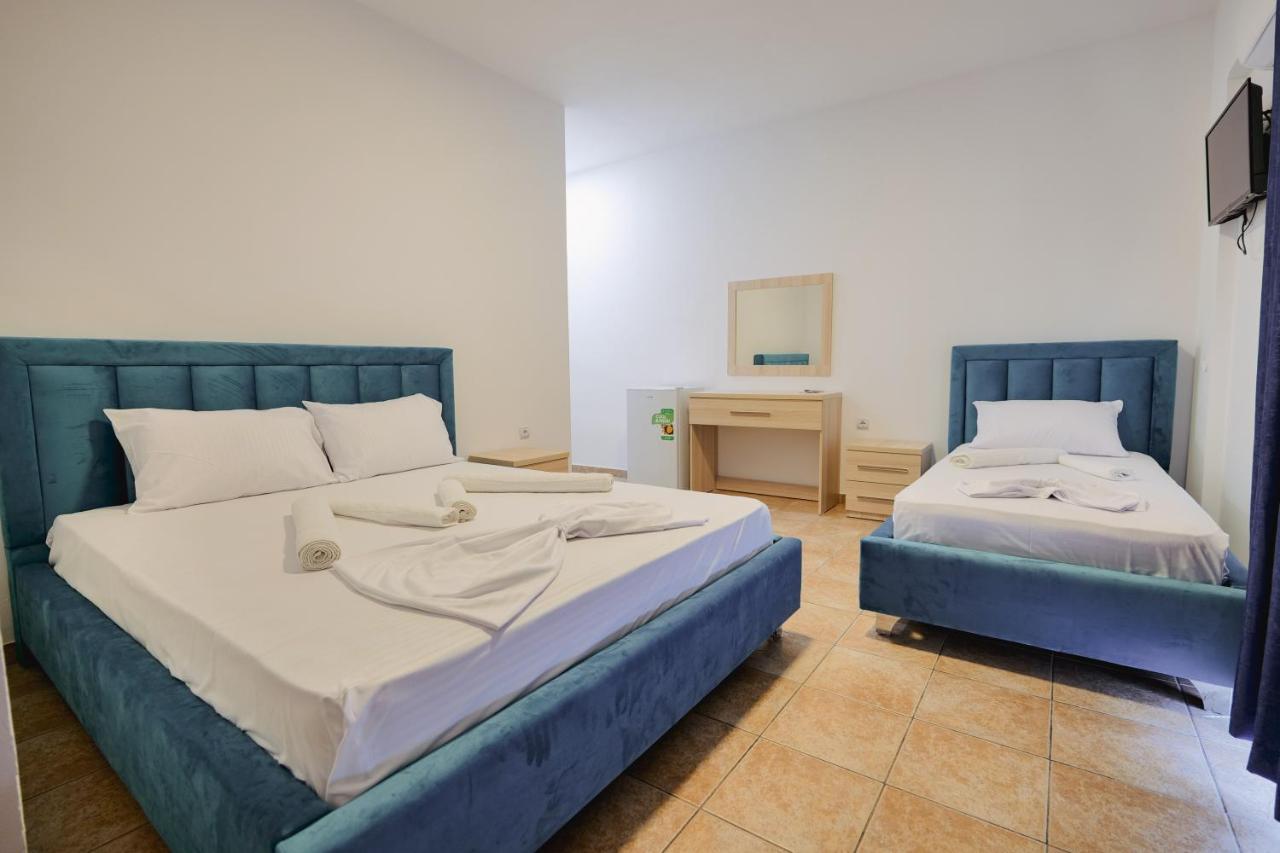 Mema Rooms Himare Esterno foto