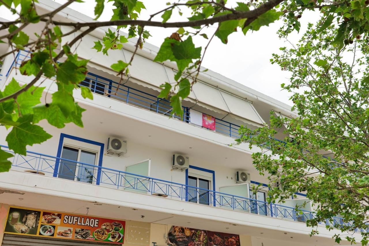 Mema Rooms Himare Esterno foto