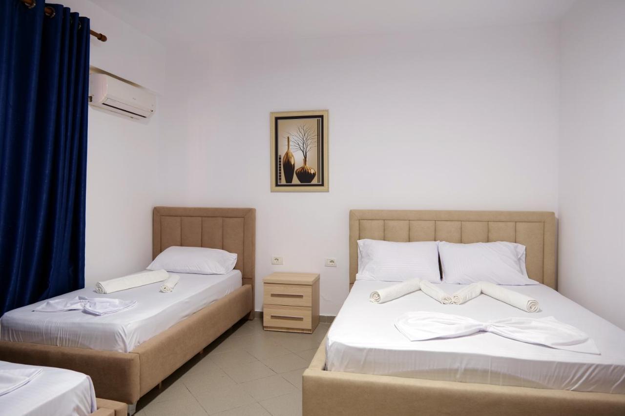 Mema Rooms Himare Esterno foto